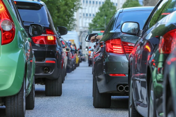 Autos im Straßenverkehr