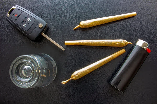 Rechner THC-Abbau Wann ist Autofahren nach Cannabiskonsum wieder sicher?