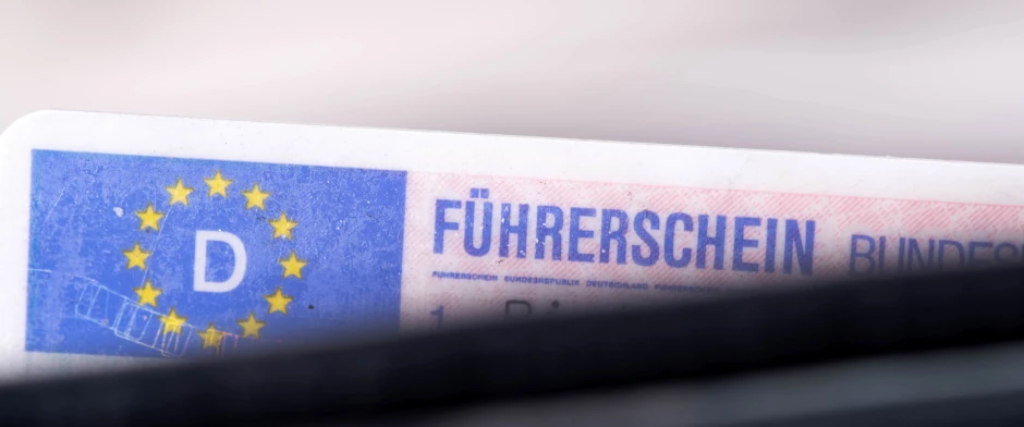 Nahaufnahme des deutschen Führerscheins