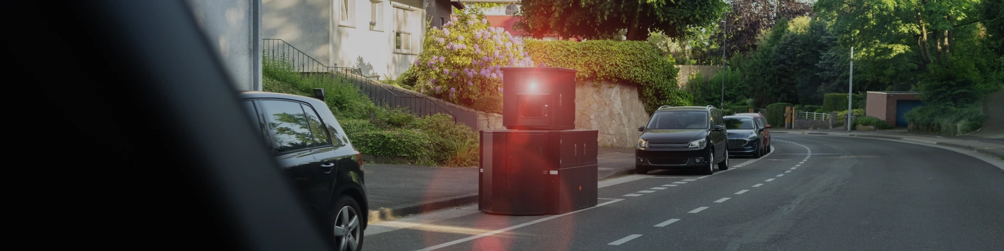 Innerorts geblitzt: Regeln, Strafen und Möglichkeiten zum Einspruch  © r.classen/Shutterstock.com