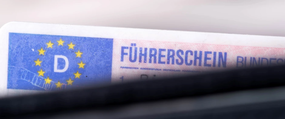 Nahaufnahme des deutschen Führerscheins